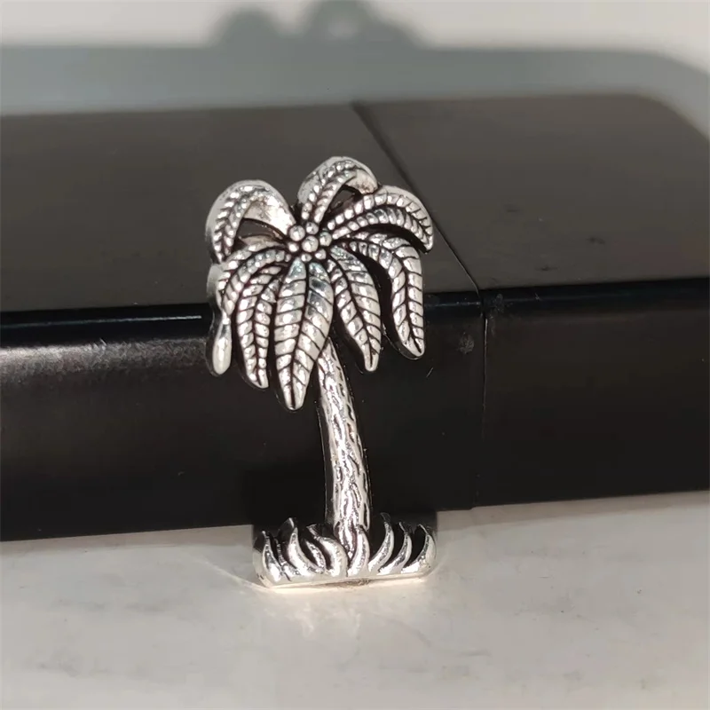 Креативный серебряный значок и – обзор и цена Men Accessories Silver